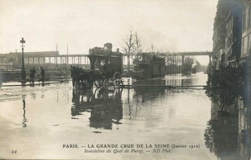 ND 44 - PARIS - Crue de la Seine de 1910 - Inondation du Quai de Passy