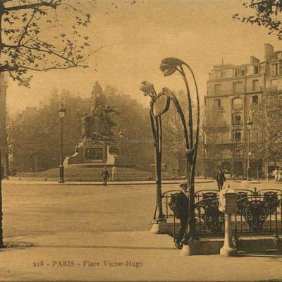 PATRAS 218 - PARIS - Place Victor-Hugo