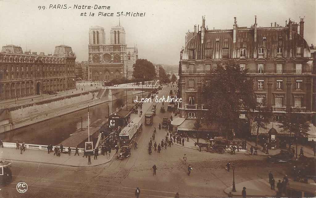 PC 99 - Notre-Dame et la Place St-Michel