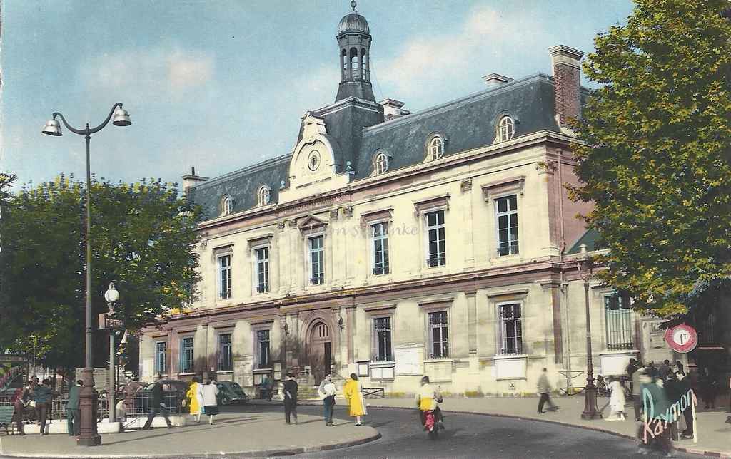 Raymon 52 - Saint-Ouen - La Mairie
