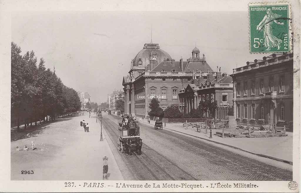 Rose 237 - L'Avenue de la Motte-Picquet  -  L'Ecole Militaire