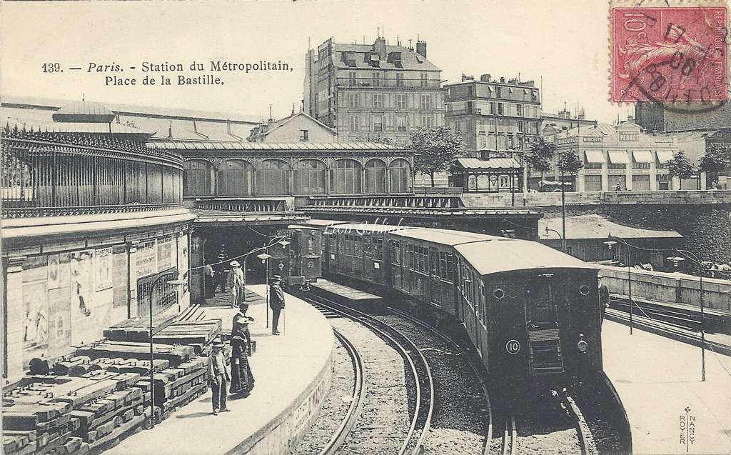 Royer Nancy 139 - Station du Metropolitain Place de la Bastille