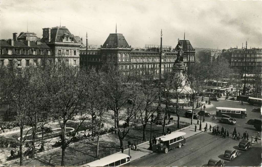 UAT 9 - PARIS - Place de la République (1854-1862)