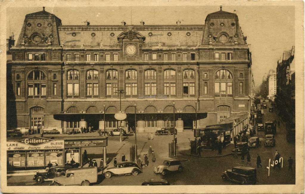 Yvon 16 - PARIS... en flanant - Gare St-Lazare - Cour du Havre