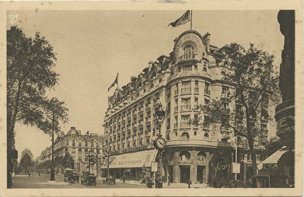 Yvon 303 - PARIS en flanant - Le Nouveau Boulevard Haussmann